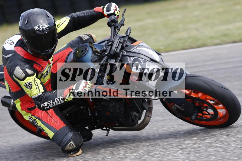 Archiv-2025/07 19.04.2025 Speer Racing ADR/Gruppe gelb/2